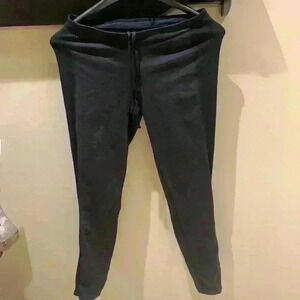 Aritzia community  tights size M